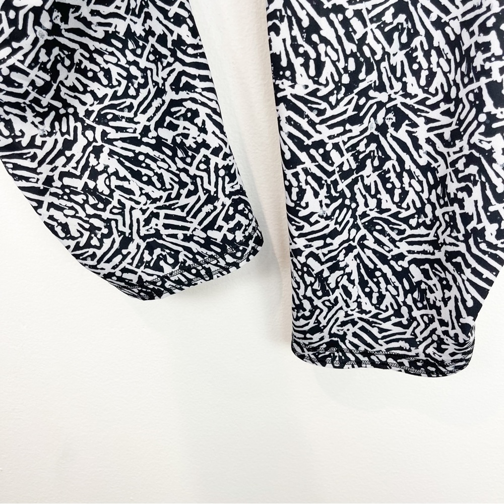 Lululemon Run: Top Speed Crop Size 8 - image 3